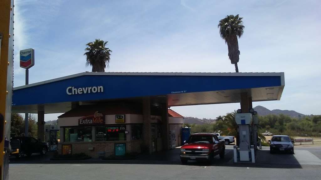 Chevron | 215 Via Rancho Pkwy, Escondido, CA 92025 | Phone: (760) 747-0971