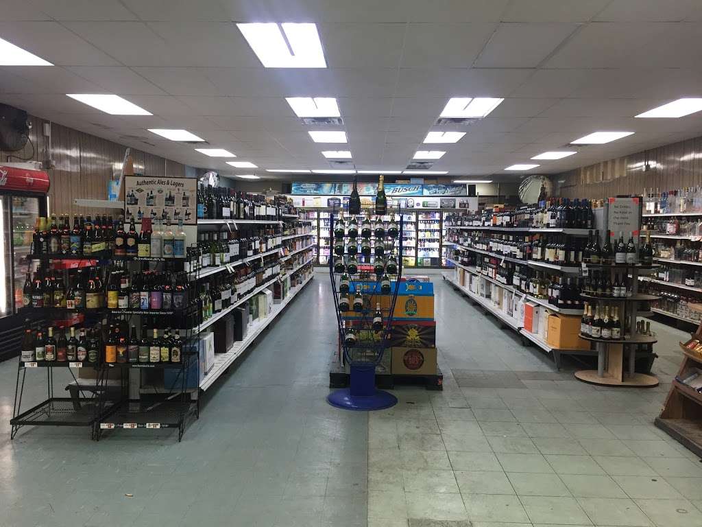 J & B Liquor | 1957 W Lawrence Ave, Chicago, IL 60625, USA | Phone: (773) 784-8580