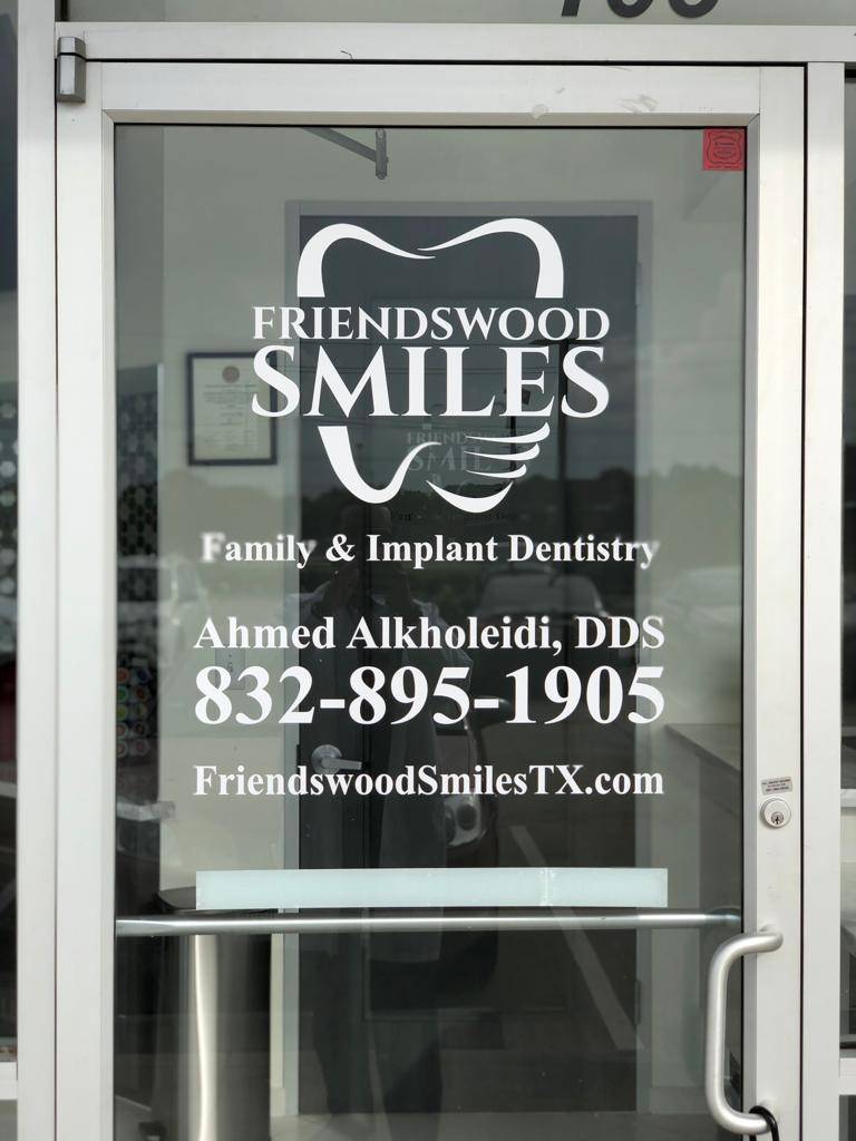Friendswood Smiles | 2111 W Parkwood Ave #105, Friendswood, TX 77546, USA | Phone: (832) 895-1905
