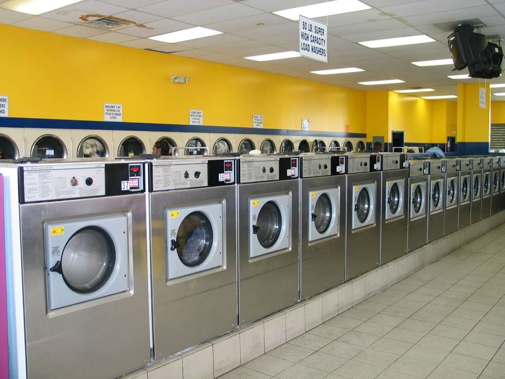 Precision Wash & Dry Laundry | 290 White St, Danbury, CT 06810, USA | Phone: (203) 791-0278