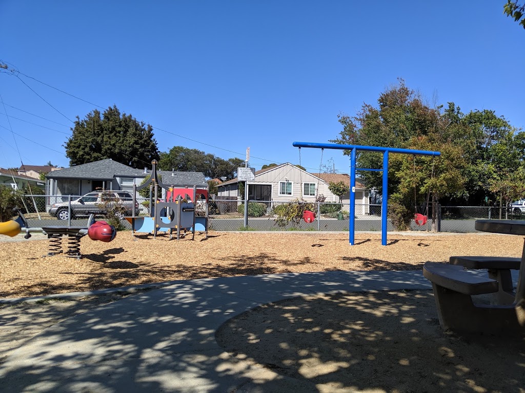 Solano Playlot | 38th Street, Solano Ave, Richmond, CA 94805, USA | Phone: (510) 231-3004