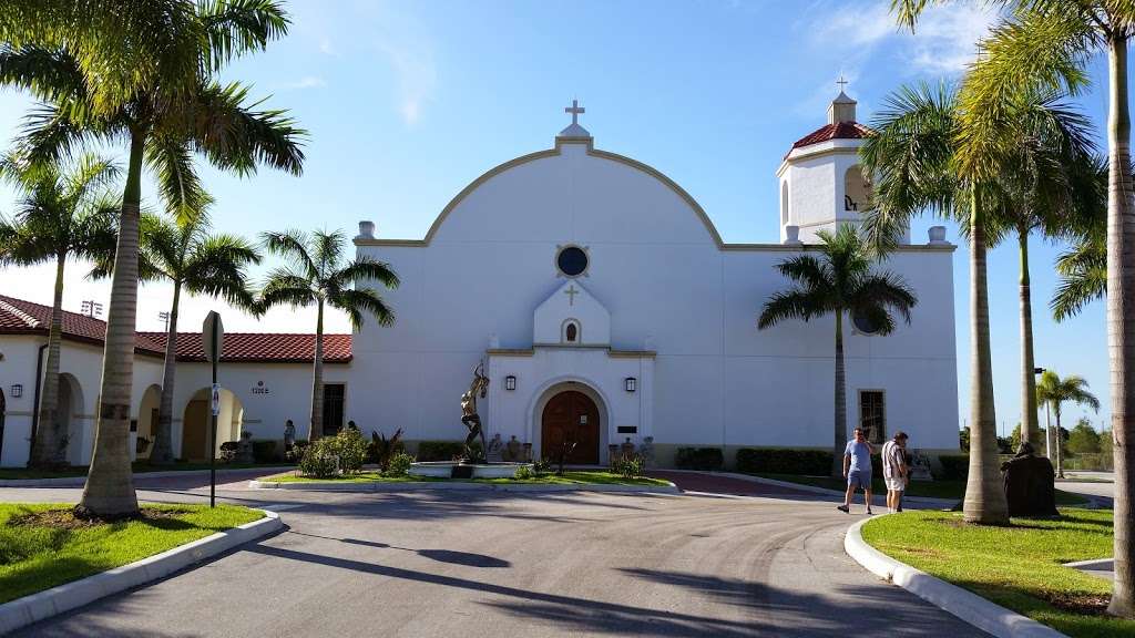 St Marys Catholic Church | 1200 E Main St, Pahokee, FL 33476, USA | Phone: (561) 924-7305