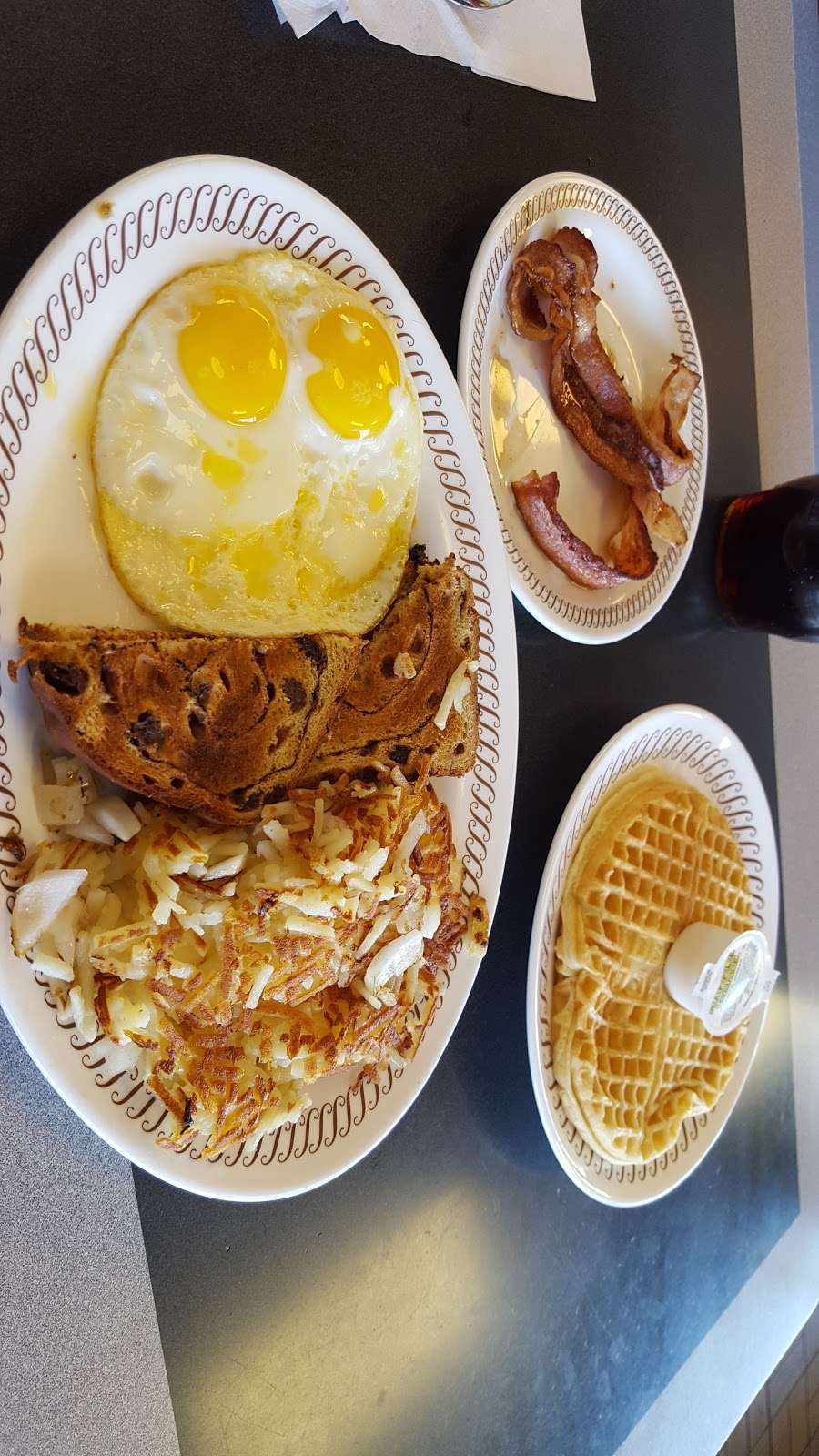 Waffle House | 10422 Sharpsburg Pike, Hagerstown, MD 21740 | Phone: (301) 790-2547