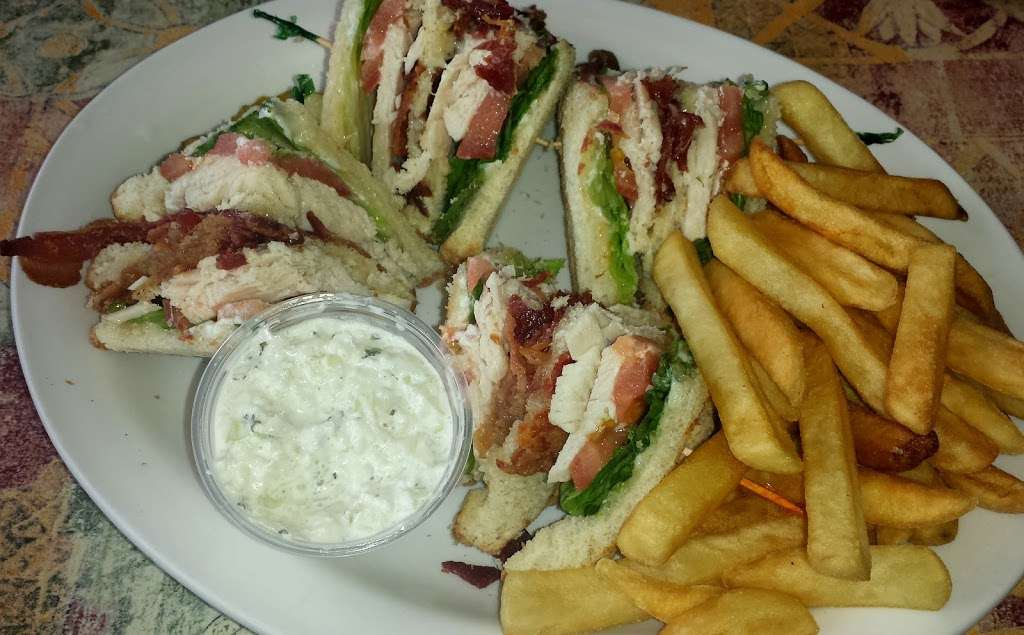 Riverview Restaurant & Tavern | 1320 S Main St, Algonquin, IL 60102, USA | Phone: (847) 658-5200