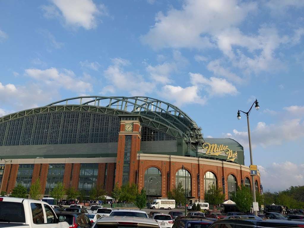 Brewers 1 (Preferred) | 1 Brewers Way, Milwaukee, WI 53214 | Phone: (414) 902-4000