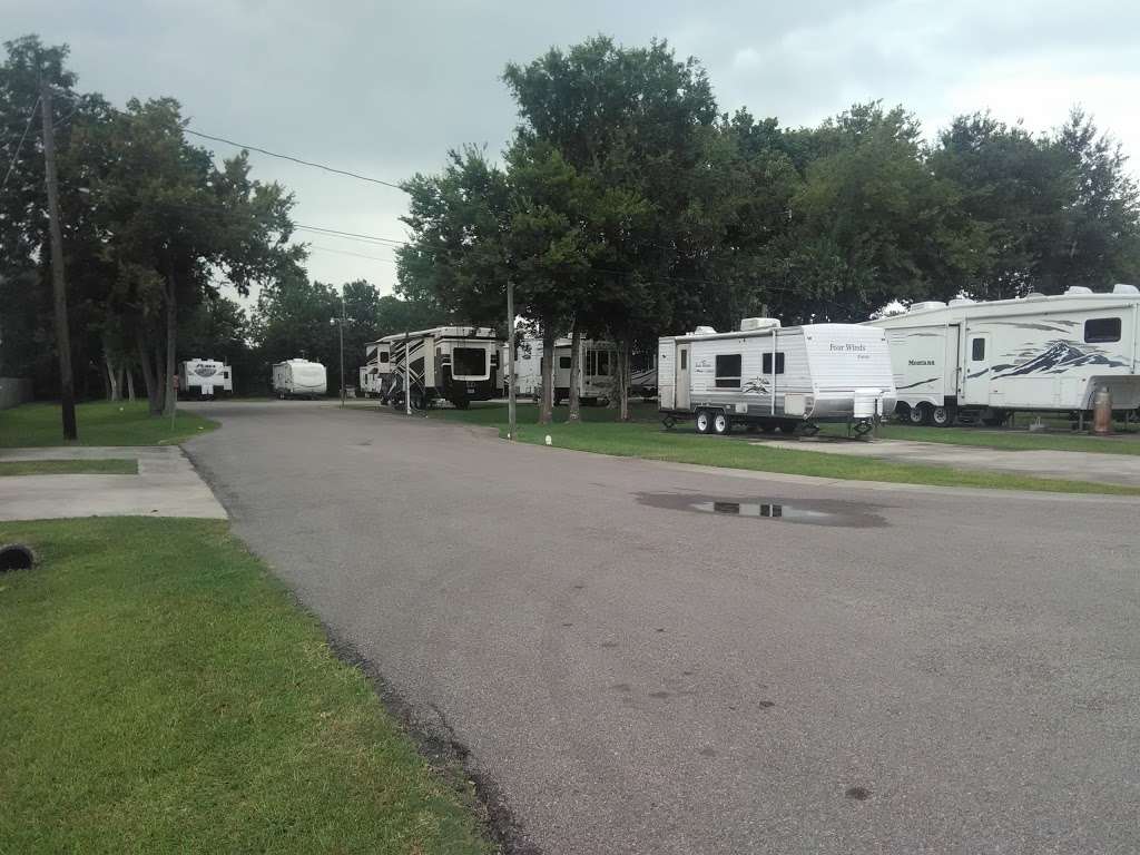 Casa RV Park | 1103 Bob Smith Rd, Baytown, TX 77521, USA | Phone: (281) 420-0559