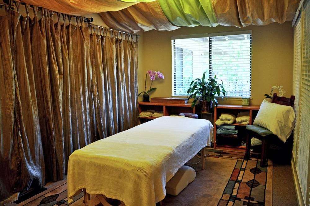 Healing Room | 2400 Las Gallinas Ave, San Rafael, CA 94903 | Phone: (415) 717-8094