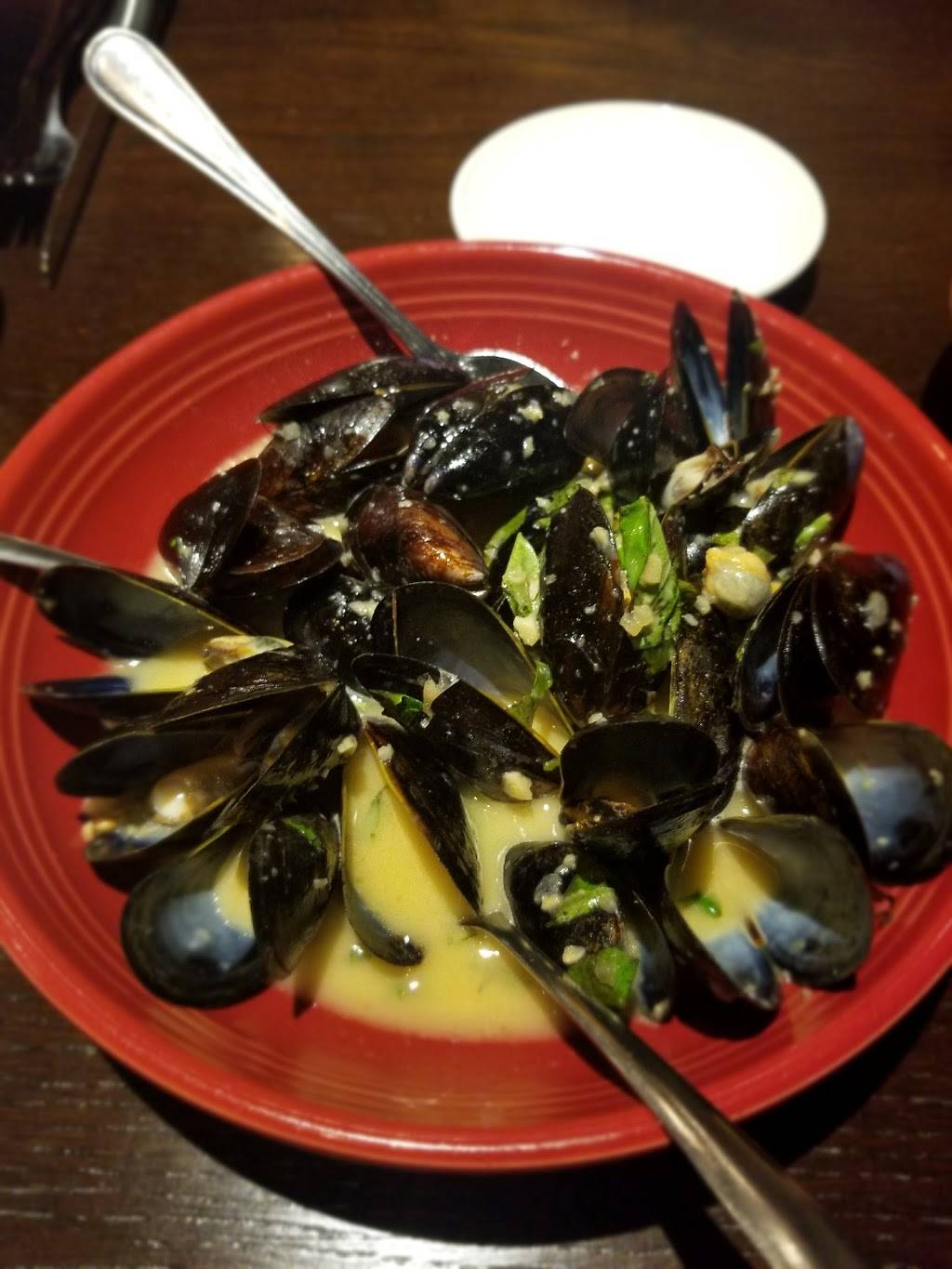Carrabbas Italian Grill | 5820 Red Bug Lake Rd, Winter Springs, FL 32708, USA | Phone: (407) 696-6600