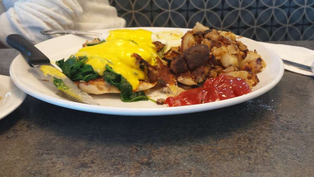 Colony Diner | 2019 Hempstead Turnpike, East Meadow, NY 11554, USA | Phone: (516) 794-5159