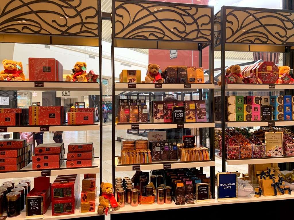 Godiva Chocolatier | 715 Christiana Mall, Newark, DE 19702, USA | Phone: (302) 737-2545