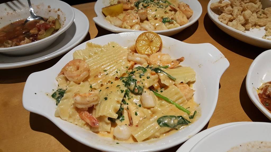 Olive Garden Italian Restaurant | 8386 La Palma Ave, Buena Park, CA 90620, USA | Phone: (714) 220-3943