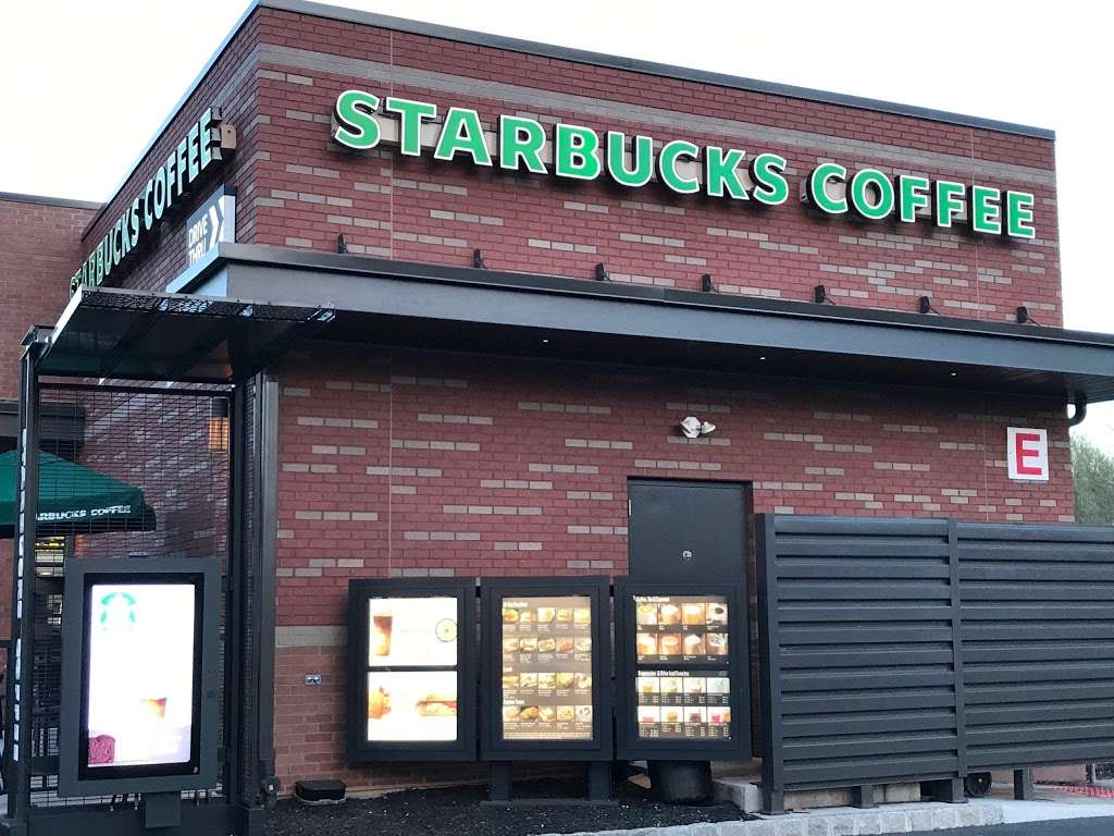 Starbucks | 240 US-202, Flemington, NJ 08822, USA | Phone: (908) 300-1511