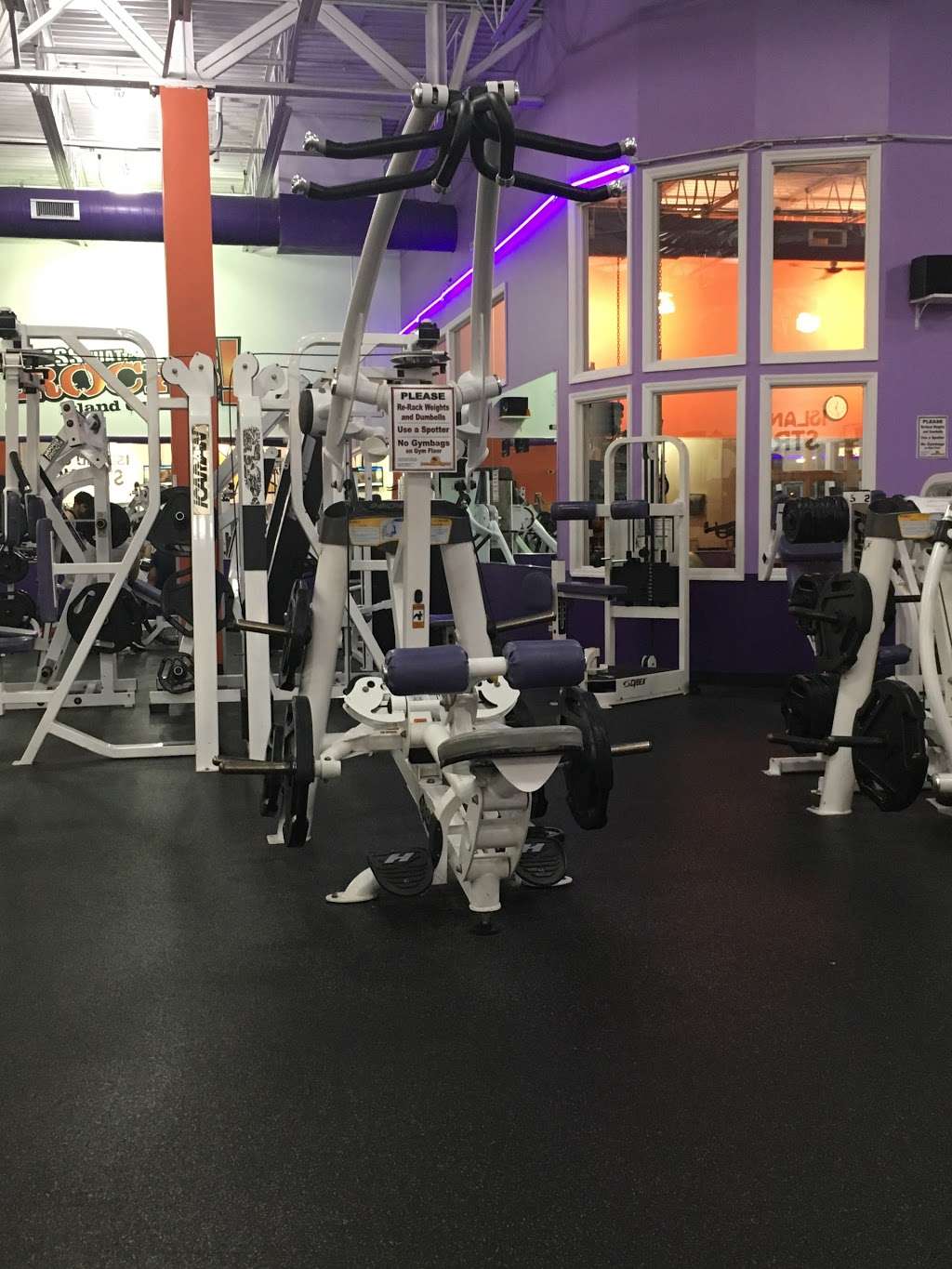 Island Gym - Fitness & Training | 5010 Wellington Ave, Ventnor City, NJ 08406, USA | Phone: (609) 823-3400