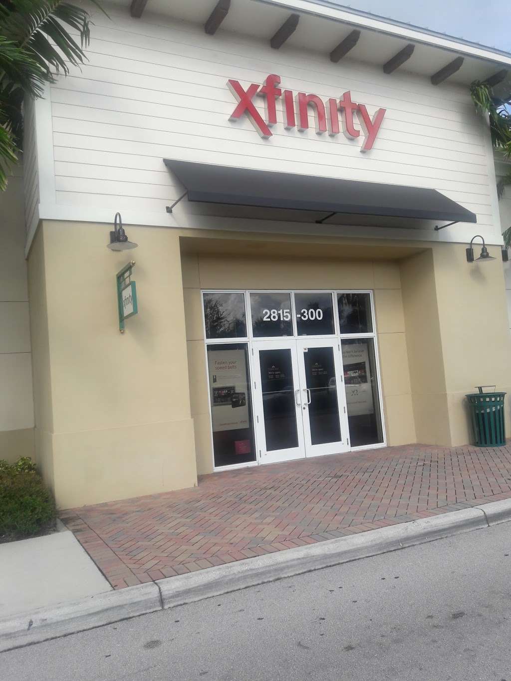 Xfinity Store by Comcast | 2815 FL-7 Suite 300, Wellington, FL 33414, USA | Phone: (800) 934-6489