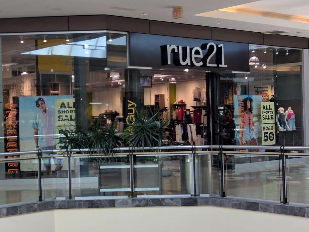 rue21 | 1250 Baltimore Pike Suite U1A, Springfield, PA 19064, USA | Phone: (610) 544-4857