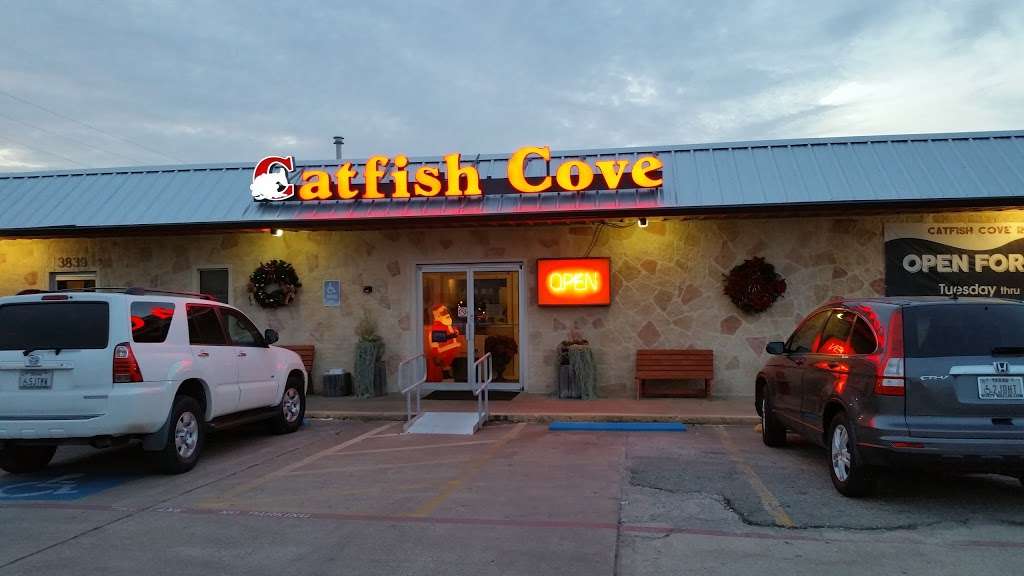 Catfish Cove | 3839 N Belt Line Rd, Mesquite, TX 75182, USA | Phone: (972) 226-7210