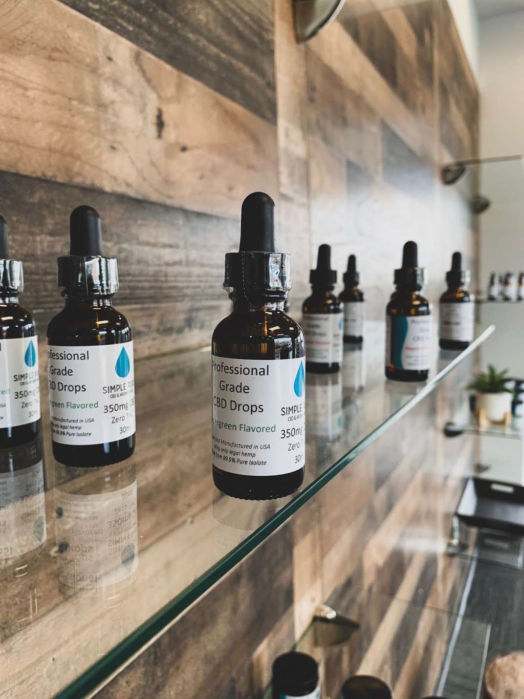 Simple Pure CBD & Aromatherapy | 18255 N 83rd Ave #118, Glendale, AZ 85308 | Phone: (785) 324-0167