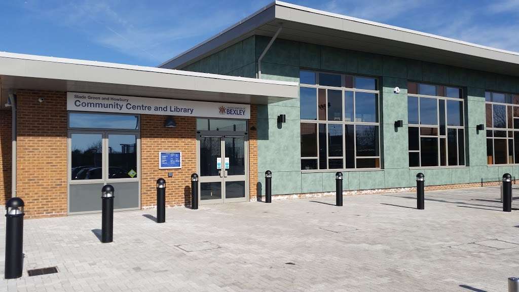 Slade Green and Howbury Community Centre and Library, DA8 2EL | Slade Green and Howbury Community Centre and Library, Chrome Rd, Erith DA8 2EL, UK | Phone: 01322 336755