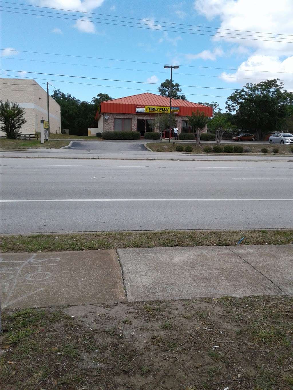 Tires Plus, 3100 Garden St, Titusville, FL 32796, USA