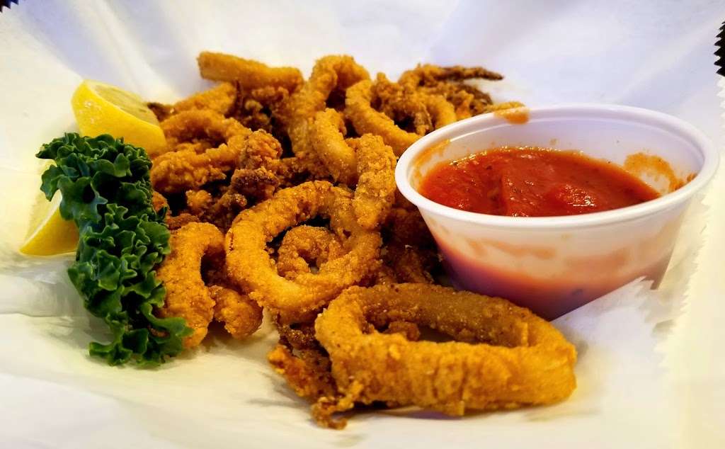Wolfies Restaurant | 14954 Old Hwy 105 W, Montgomery, TX 77356, USA | Phone: (936) 588-8200