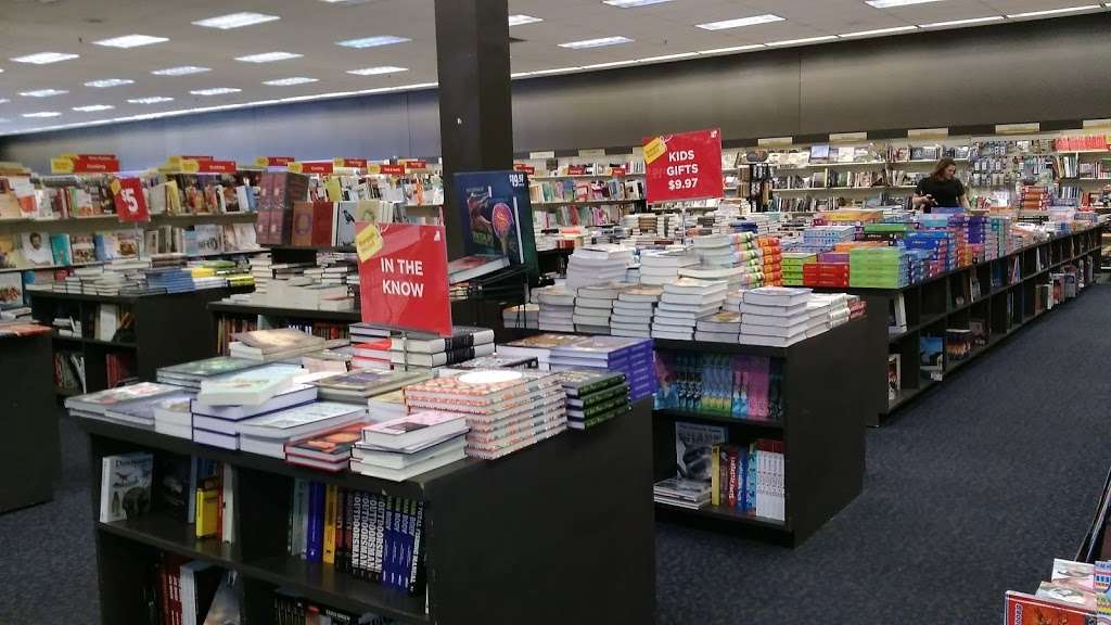 Books-A-Million | 3710 E Franklin Blvd, Gastonia, NC 28056, USA | Phone: (704) 824-0221