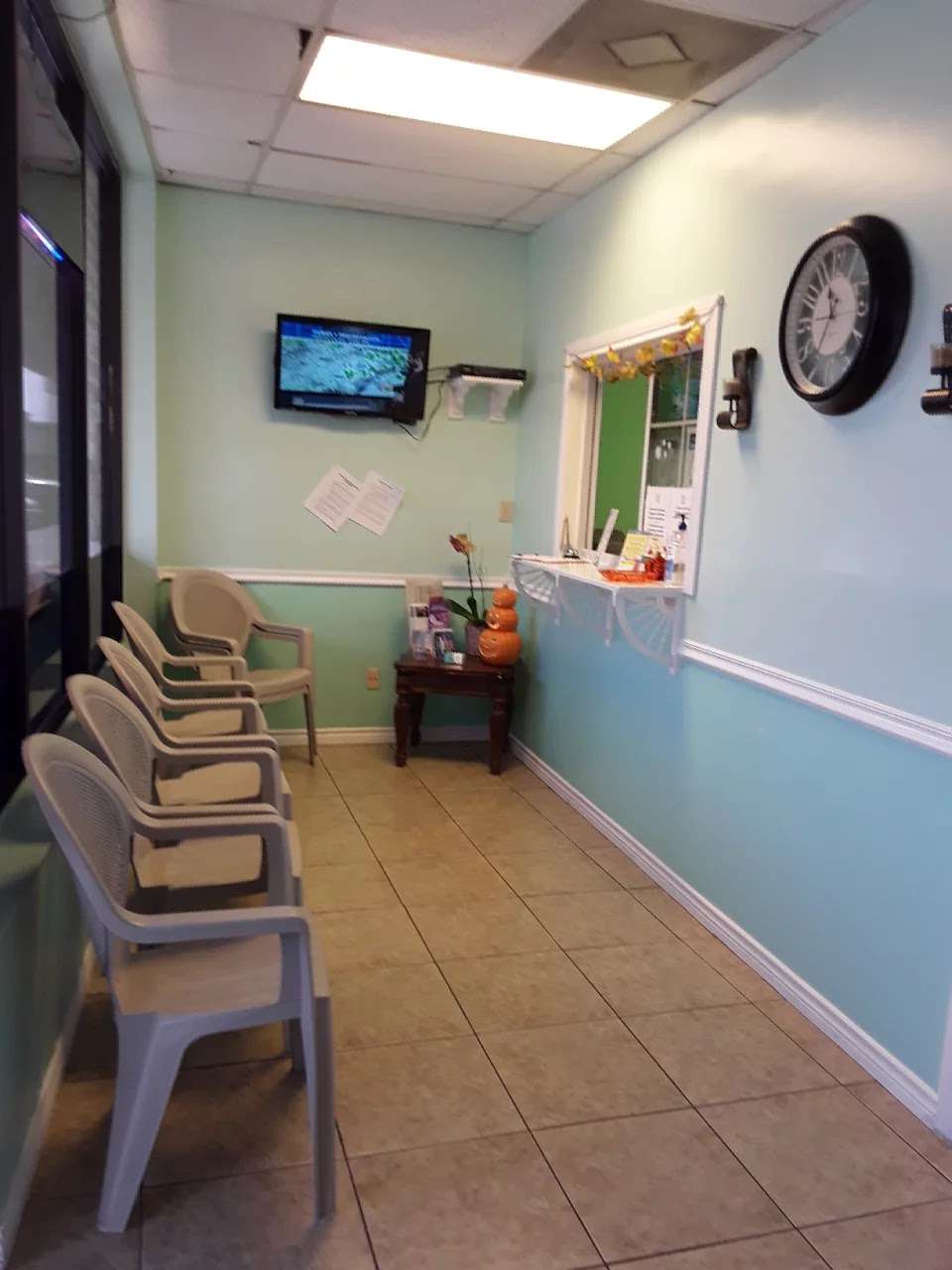 Clinica Gloria de America | 25188 I-45, Spring, TX 77386, USA | Phone: (832) 299-6144