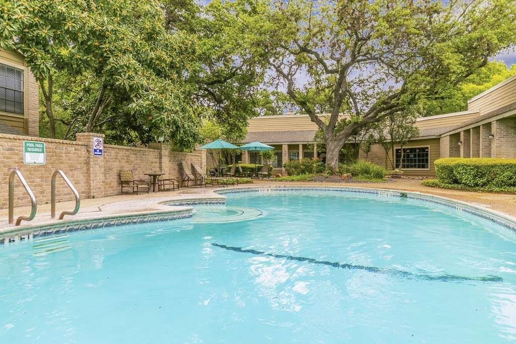 Canyon Oaks Apartments | 16500 Henderson Pass, San Antonio, TX 78232 | Phone: (210) 908-5262