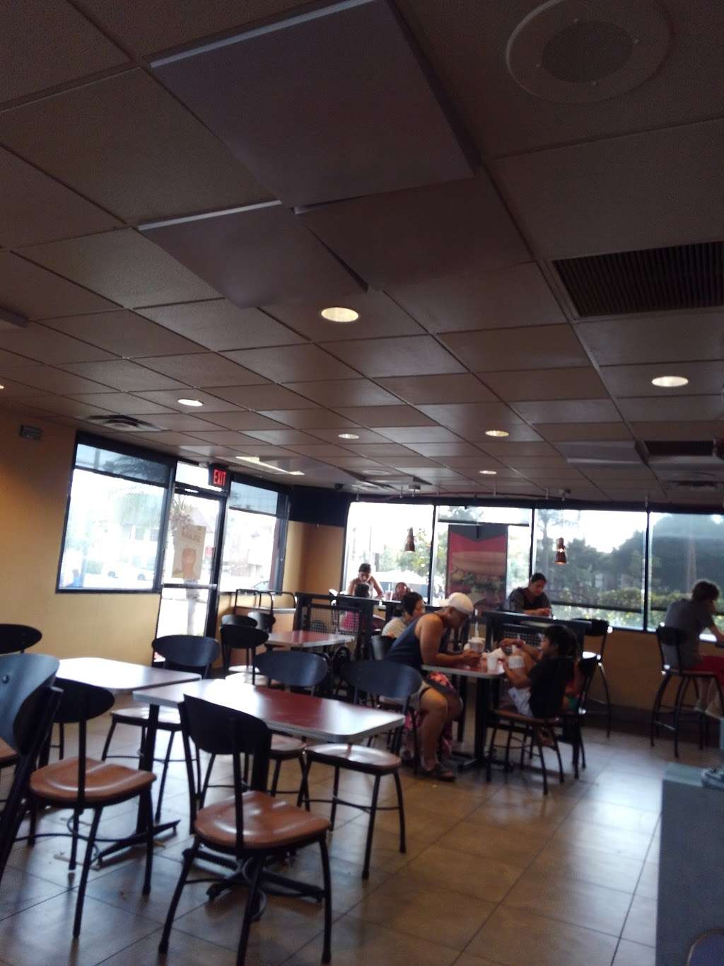 Jack in the Box | 4625 West Coast Hwy, Newport Beach, CA 92663, USA | Phone: (949) 650-1763