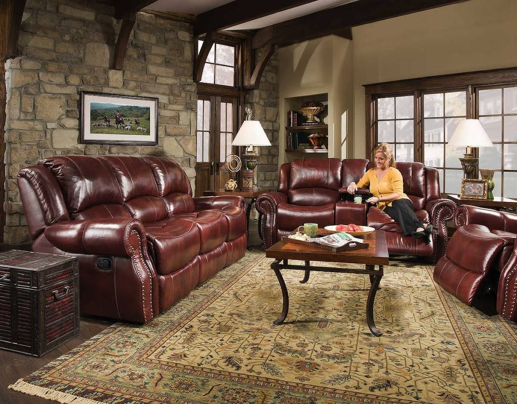 High Point-Discount Furniture | 2200 Dunmore Ct, High Point, NC 27263, USA | Phone: (336) 887-2000