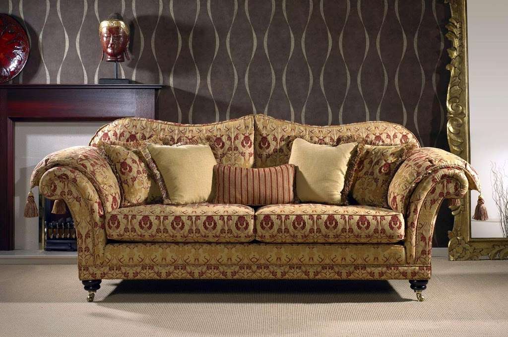 Heritage Sofas And Chairs | 8 Station Square, Orpington BR5 1NA, UK | Phone: 01689 875277