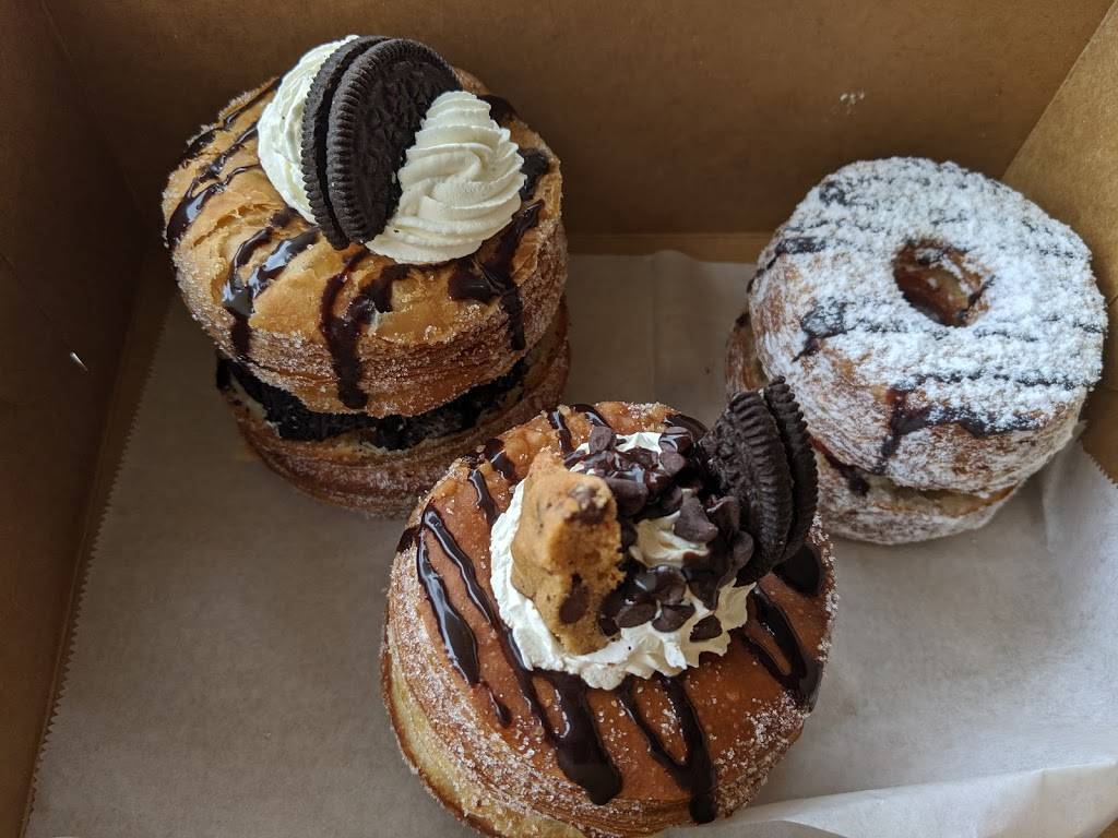 Friendly Donuts | 4442 E Chapman Ave, Orange, CA 92869, USA | Phone: (714) 538-4942