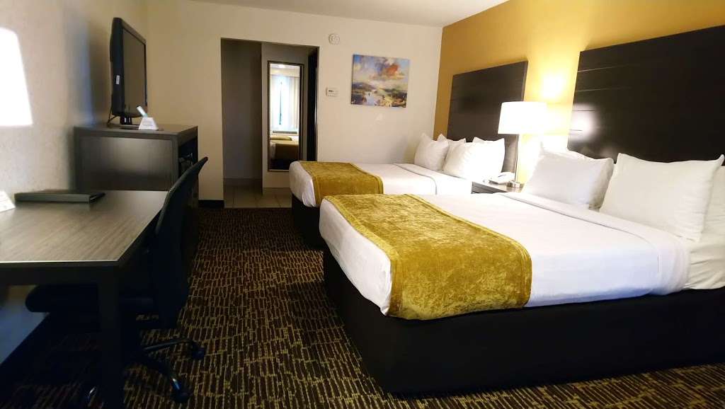 Best Western Inn | 6500 Redwood Dr, Rohnert Park, CA 94928, USA | Phone: (707) 584-7435