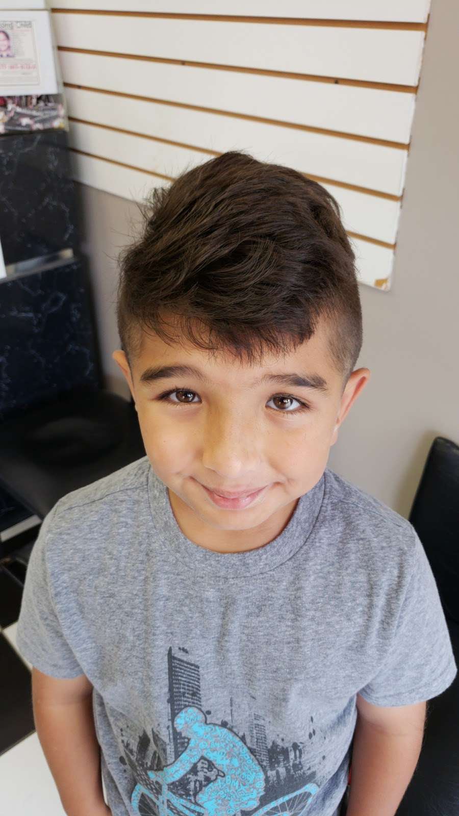 Dinas Great Cuts | 9981 W 151st St, Orland Park, IL 60462, USA | Phone: (708) 460-0970