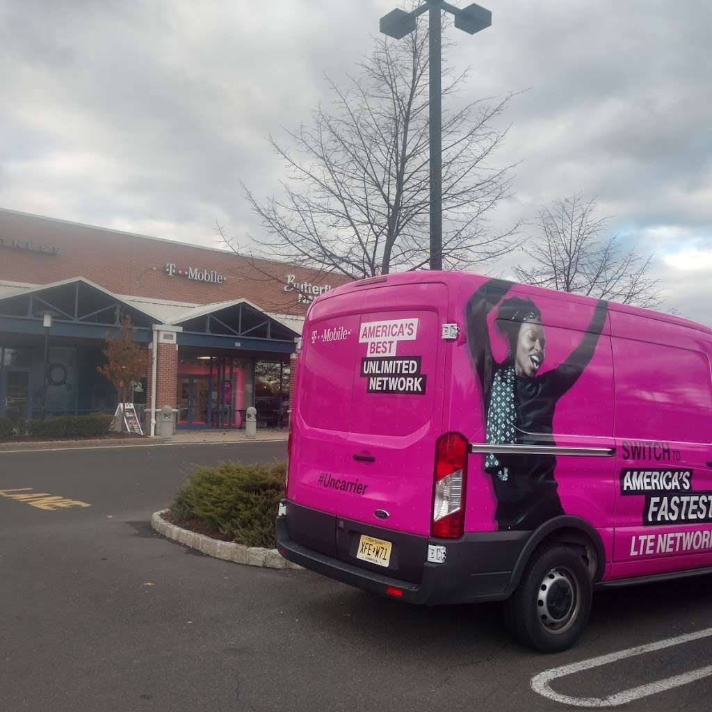 T-Mobile | 630 Nassau Park Blvd, Princeton, NJ 08540, USA | Phone: (609) 454-3511