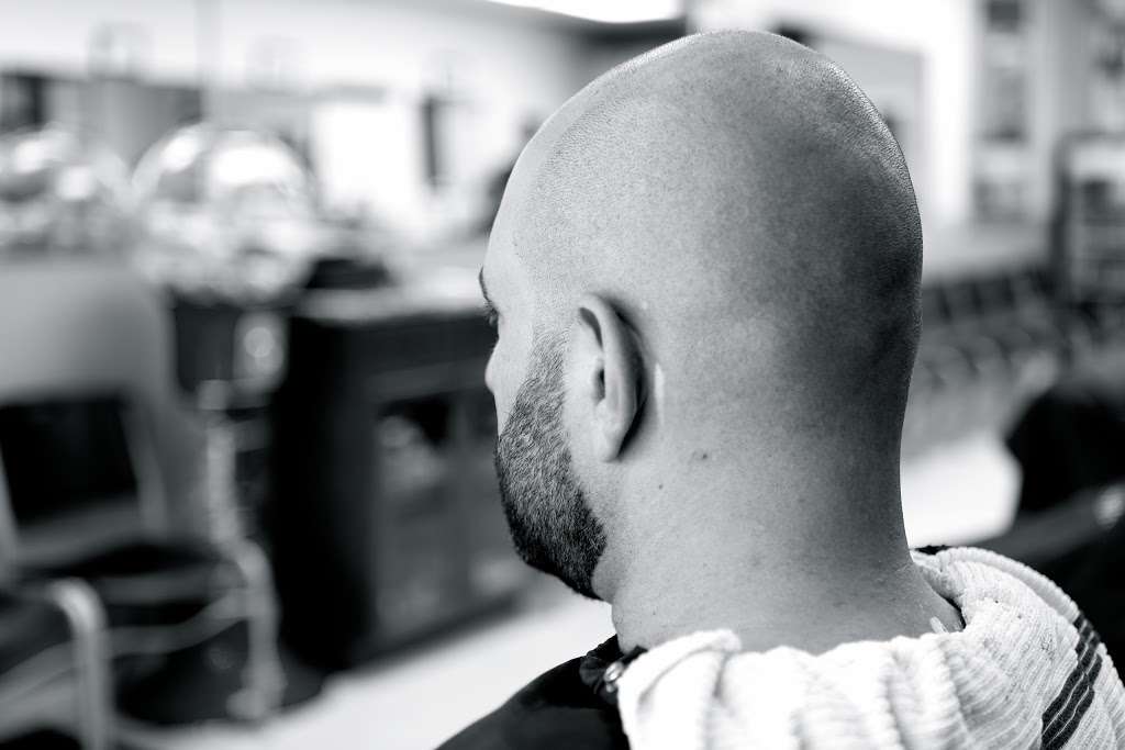 Mannys Barbershop | 14840 W Magnolia Blvd, Sherman Oaks, CA 91403, USA | Phone: (818) 501-3568