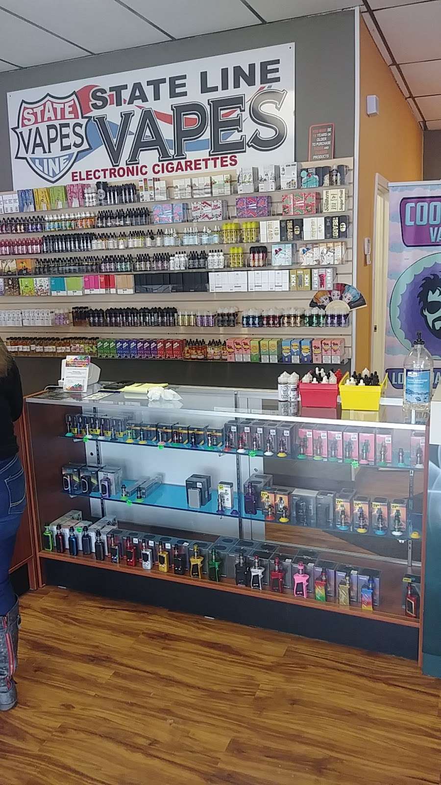 Stateline Vapes York | 416 E Liberty St Ste. D, York, SC 29745, USA | Phone: (803) 639-7575