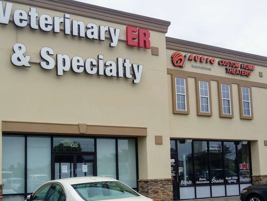Veterinary Er & Specialty | 151 NE 91 St, Kansas City, MO 64155, USA