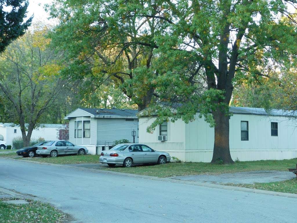 Woodmoor Mobile Home Community | 108 Woodmoor Ct, Leavenworth, KS 66048 | Phone: (913) 682-3103