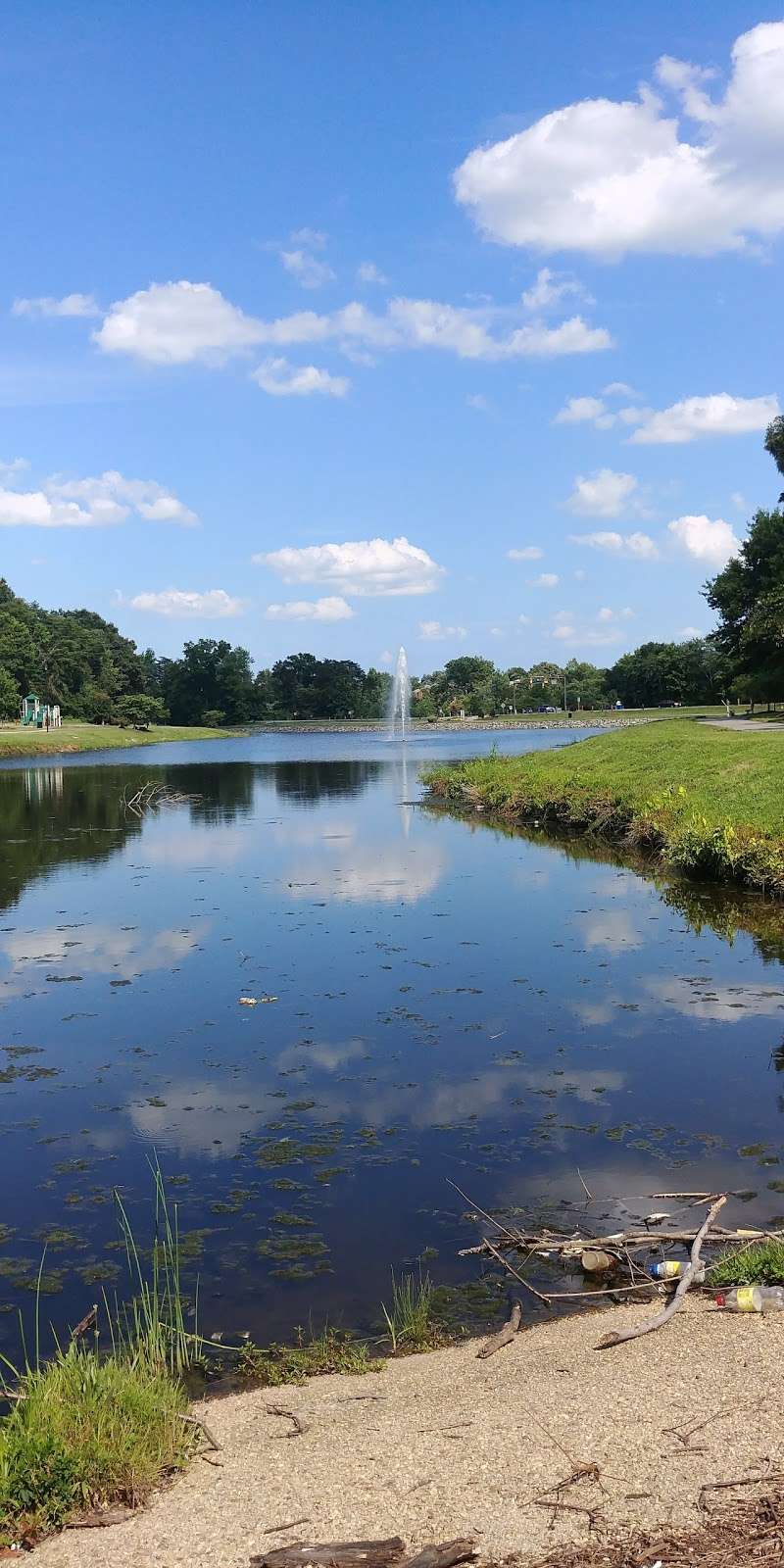 Playground Post Office Lake | Light Arms Pl, St Charles, MD 20602