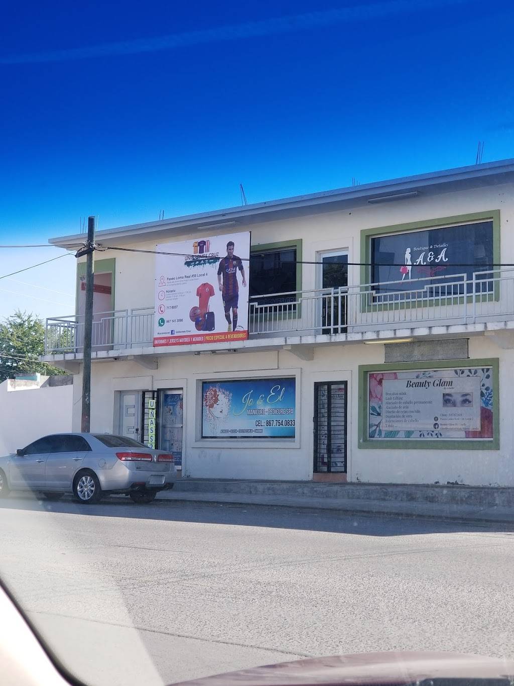 Uniformes Cruz | Calle Paseo Loma Real 56, Infonavit Benito Juárez, 88274 Nuevo Laredo, Tamps., Mexico | Phone: 867 717 6037