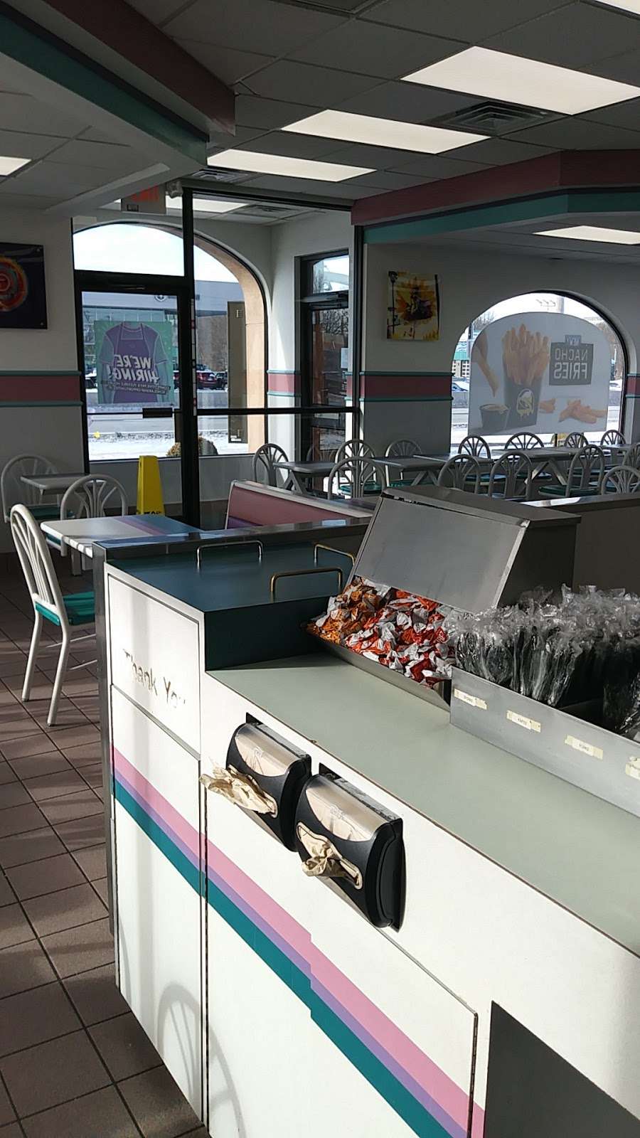 Taco Bell | 170 NJ-10, East Hanover, NJ 07936, USA | Phone: (973) 515-9559