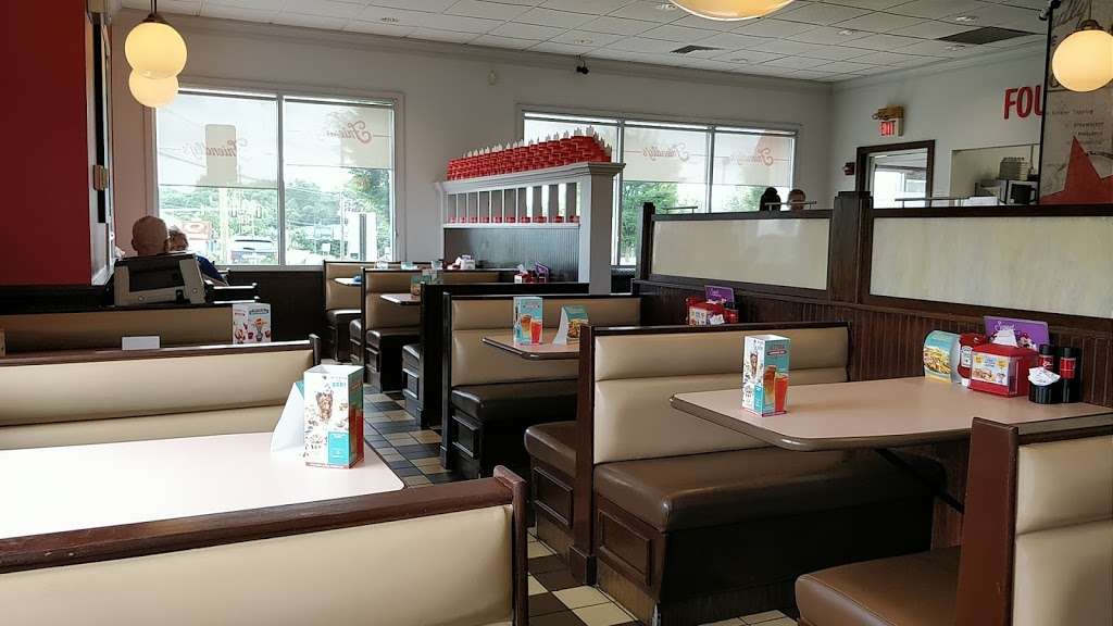 Friendlys | 2150 Lincoln Hwy E, Lancaster, PA 17602, USA | Phone: (717) 299-6184