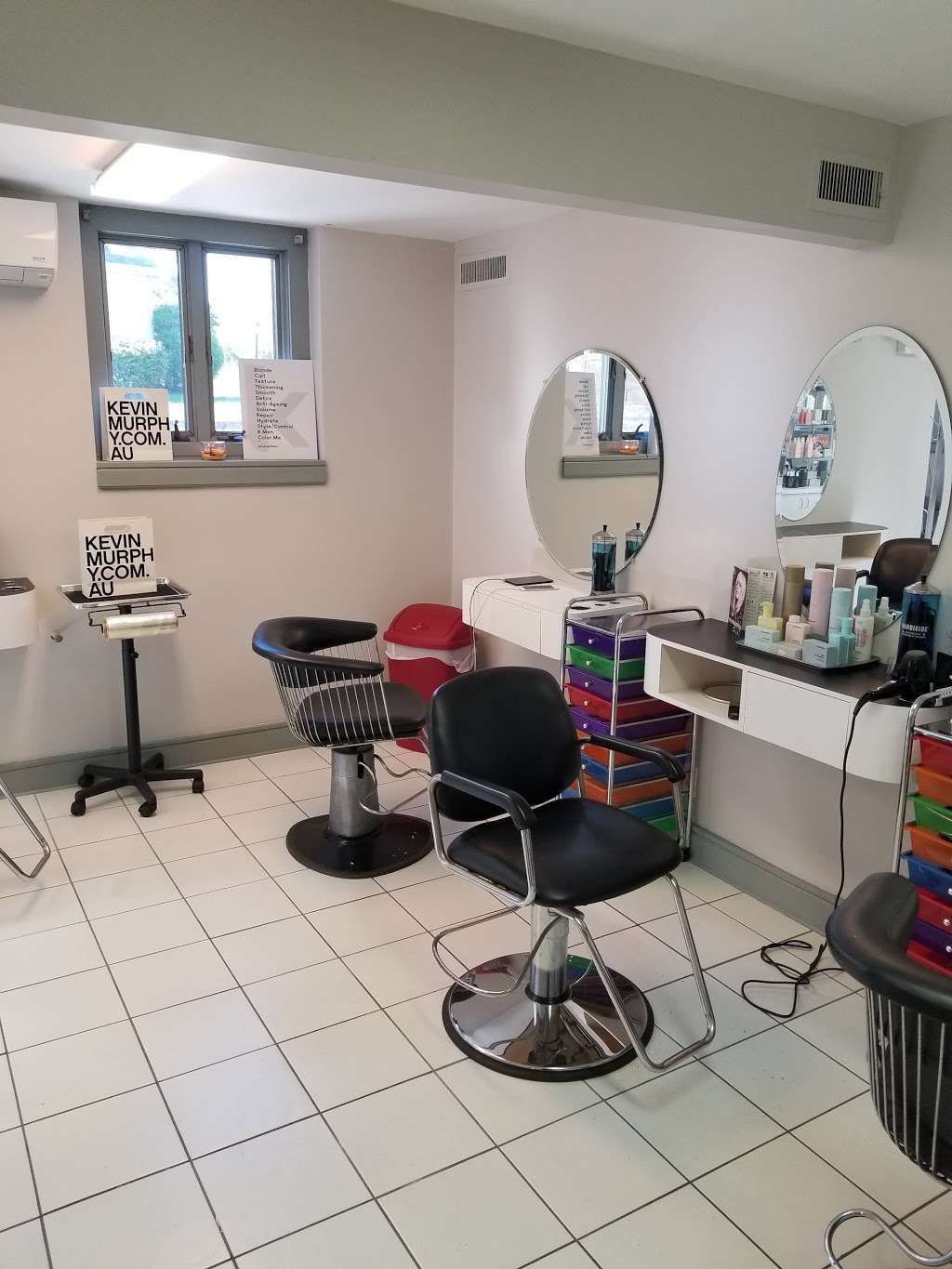 Warren Collins Salons | 105 Broad St, Elmer, NJ 08318, USA | Phone: (856) 358-1700