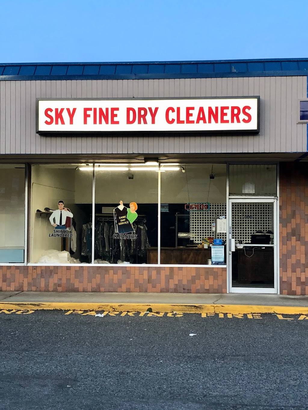 sky cleaners llc in Des Moines. | 21833 Marine View Dr S, Des Moines, WA 98198 | Phone: (206) 878-6275