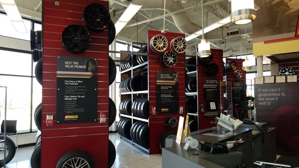 Les Schwab Tire Center | 945 Sgt Jon Stiles Drive, Highlands Ranch, CO 80129, USA | Phone: (303) 471-1512