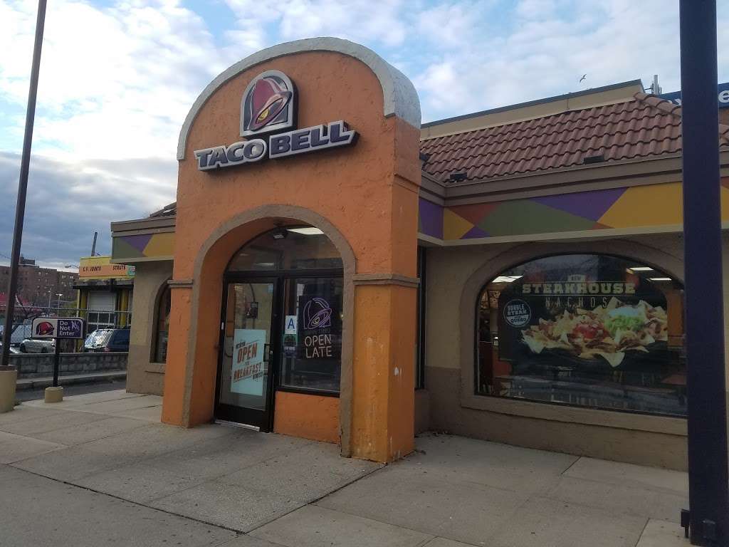 Taco Bell | 1889 Bruckner Blvd, Bronx, NY 10472, USA | Phone: (718) 822-5831