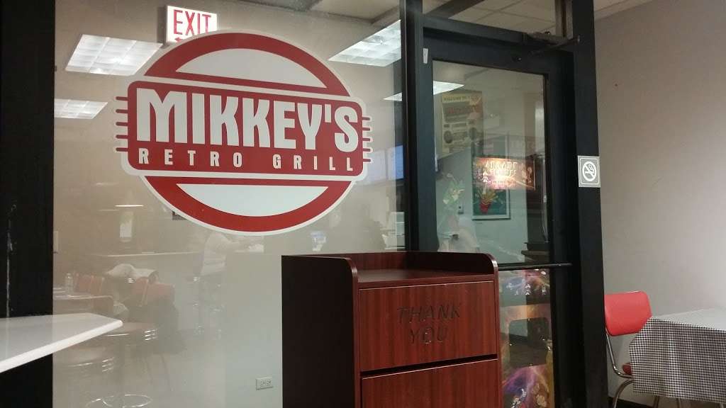 Mikkeys Retro Grill | 5319 S Hyde Park Blvd, Chicago, IL 60615, USA | Phone: (773) 675-8525