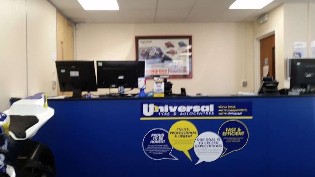 Universal Tyres Dartford | Orbital One, Green Street Green Rd, Dartford DA1 1QG, UK | Phone: 01322 329109