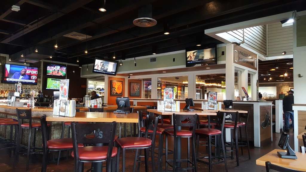 Chilis Grill & Bar | 2320 W Oregon Ave, Philadelphia, PA 19145 | Phone: (215) 468-3757