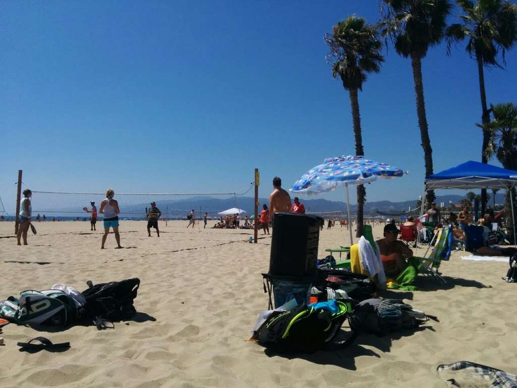 BEACHBALL TENNIS SANTA MONICA BEACH TENNIS | 2600 Ocean Front Walk, Santa Monica, CA 90405, USA | Phone: (310) 395-4270